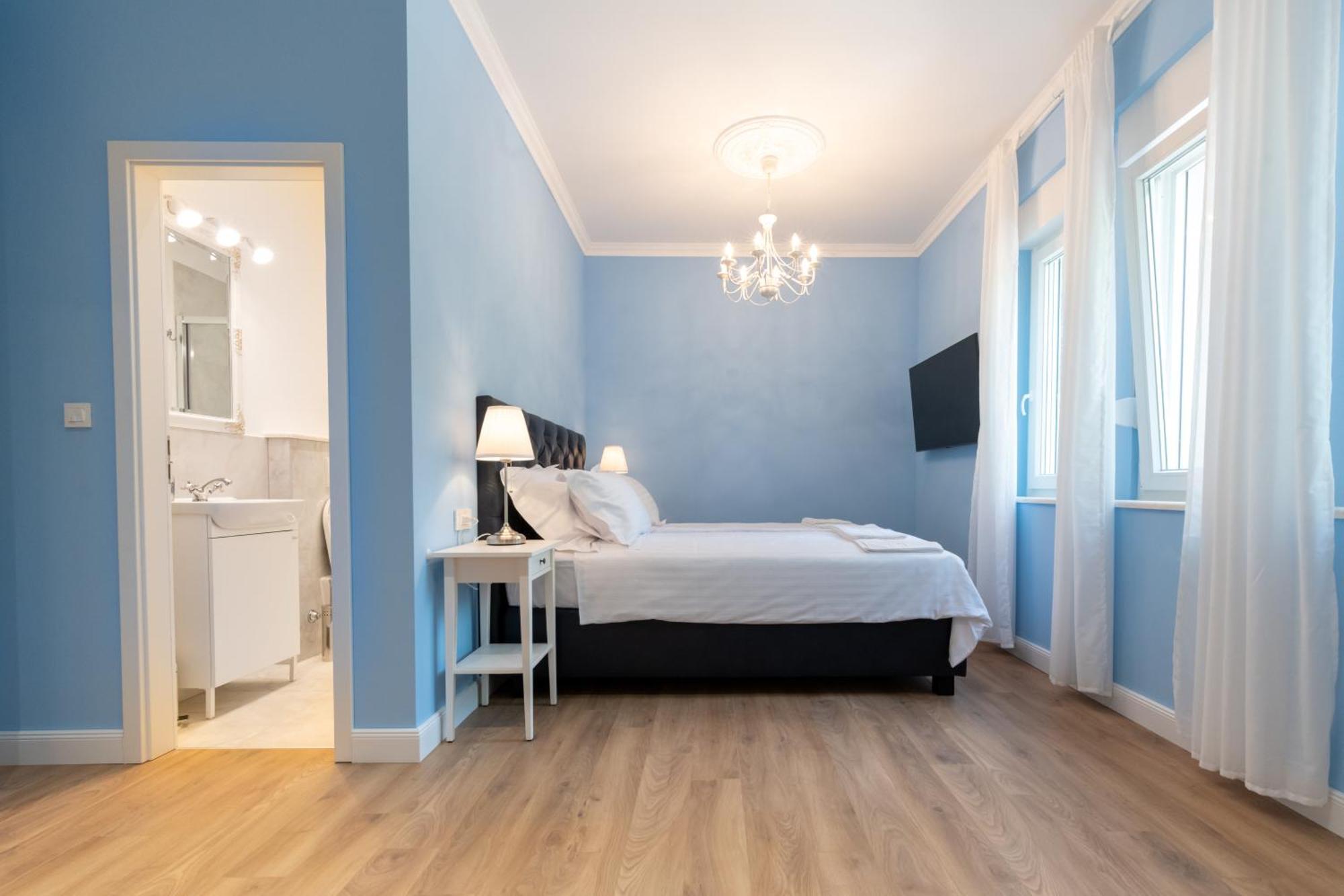 Finest Leonilda Guest house