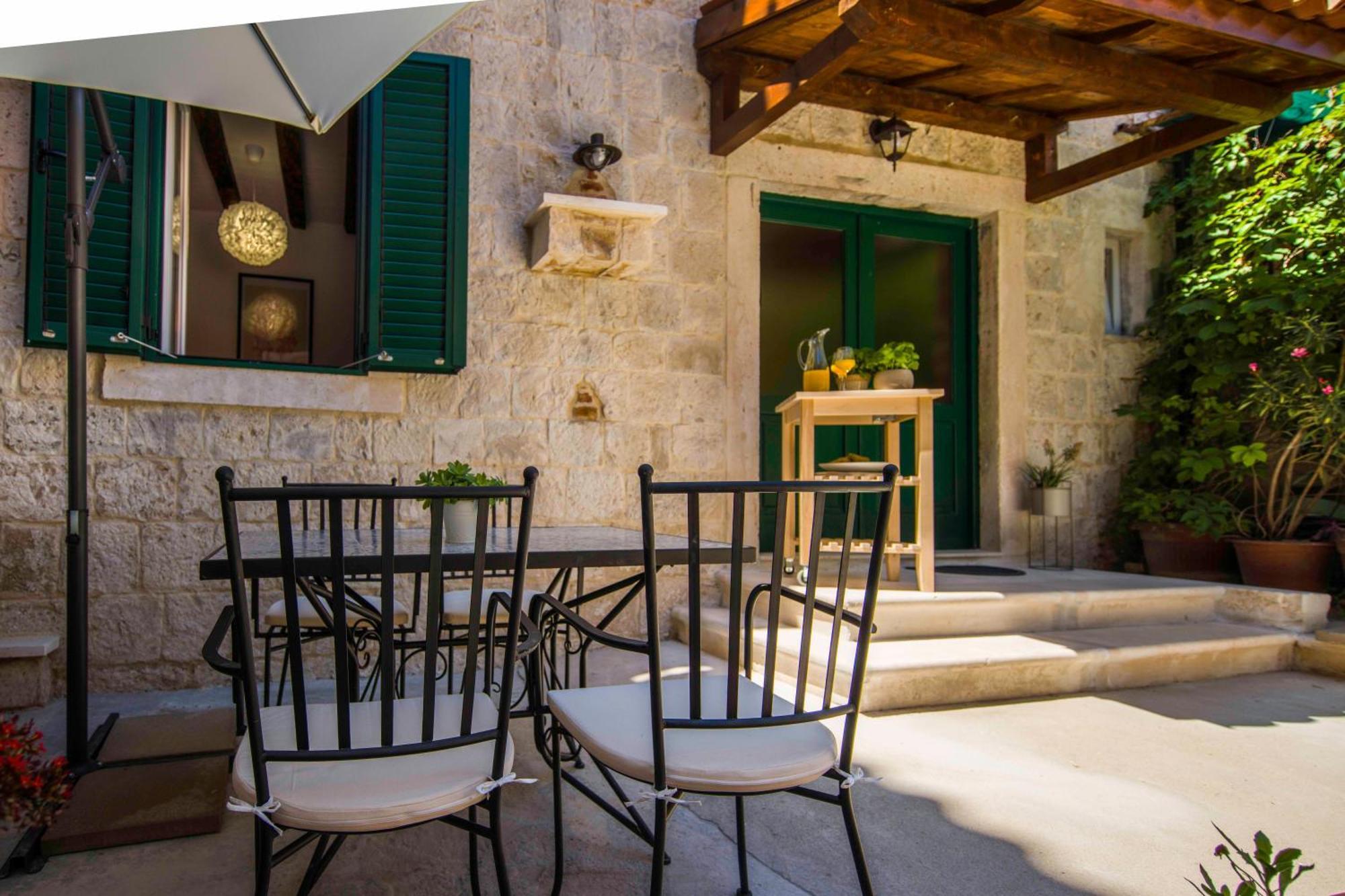 Kokolo Town House Guest house