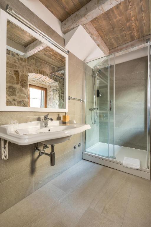 Historic Plaza Varos (adults Only) Hotel