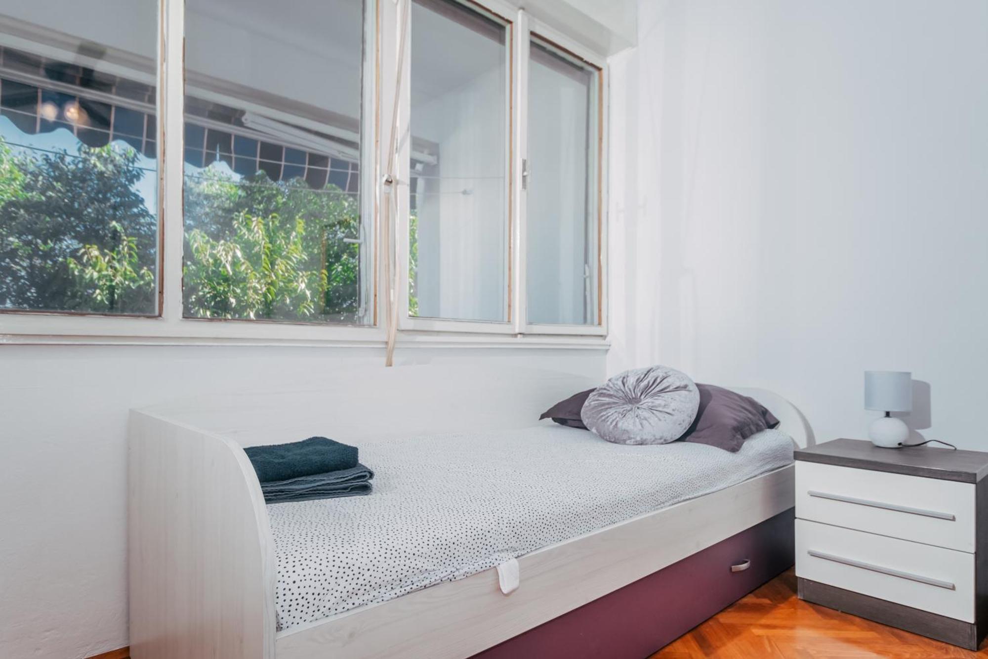 Lara Apartment *
