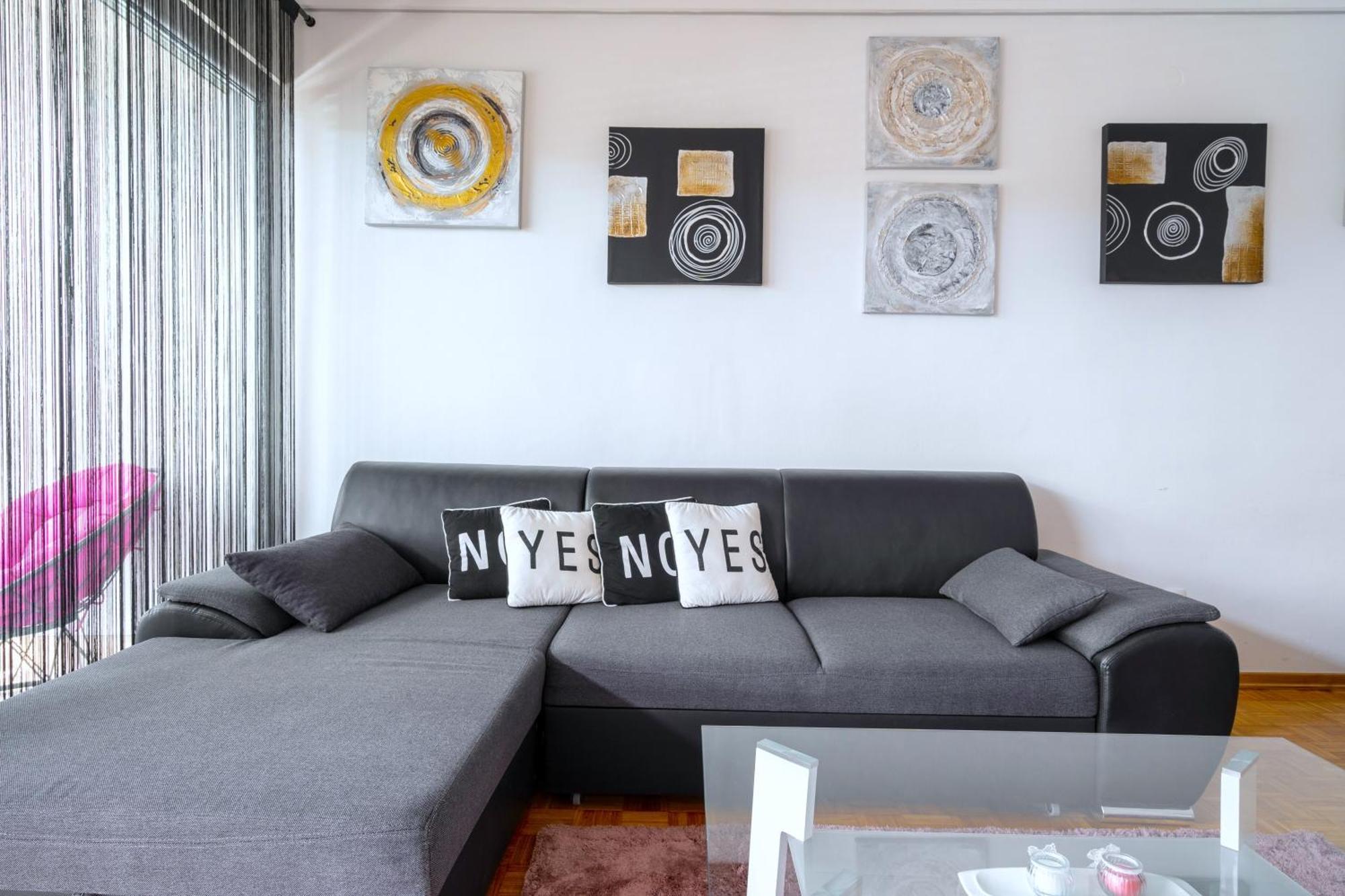 Luxe Comfort Melesio In Centre Split