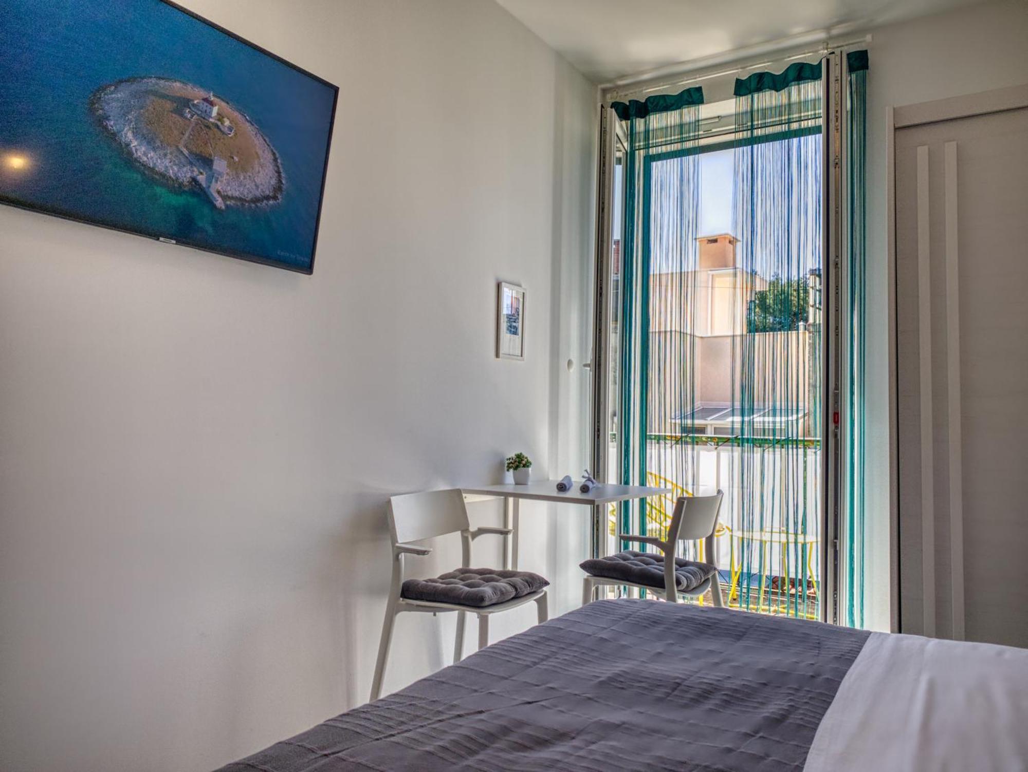 Smartmini Apartment Split
