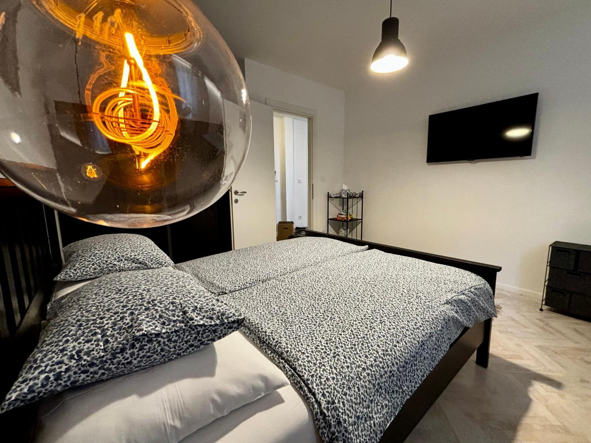 Right Place****cozy And Completely New Apartment *