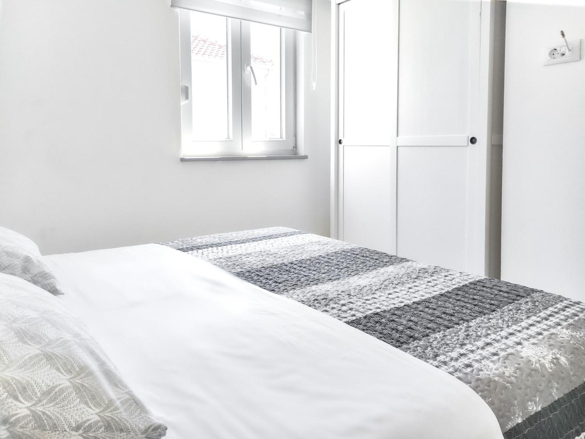 With Terrace And Free Parking - Nearby * Split
