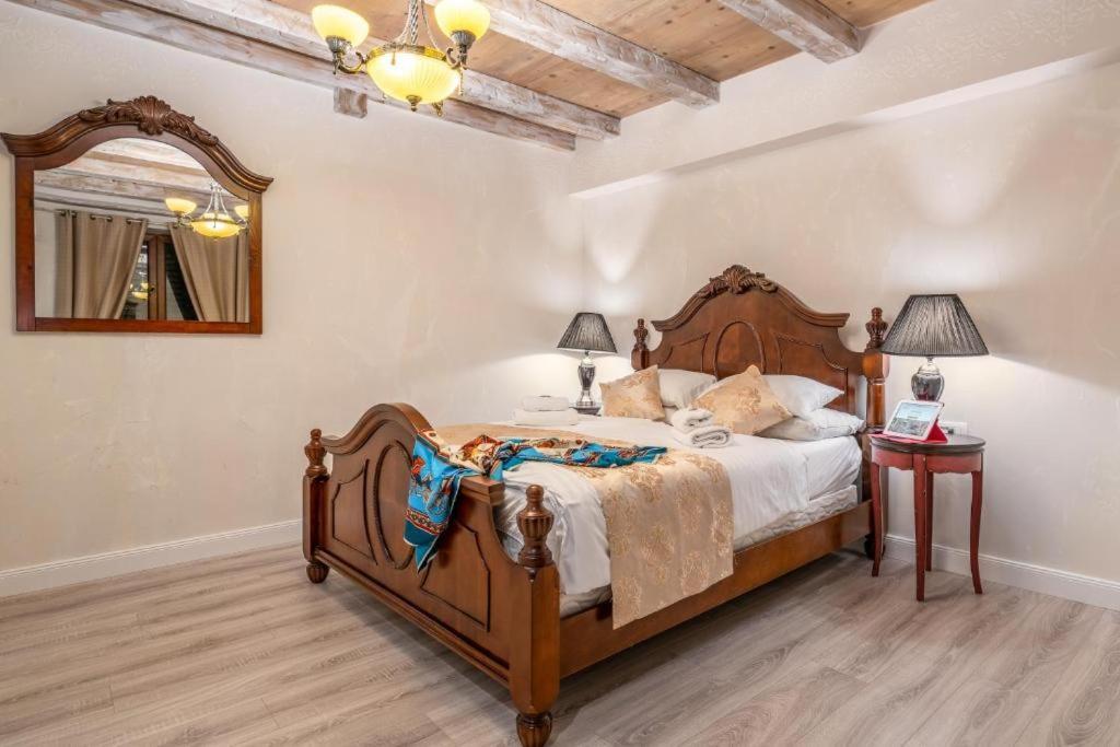 Hotel Historic Plaza Varos (adults Only)