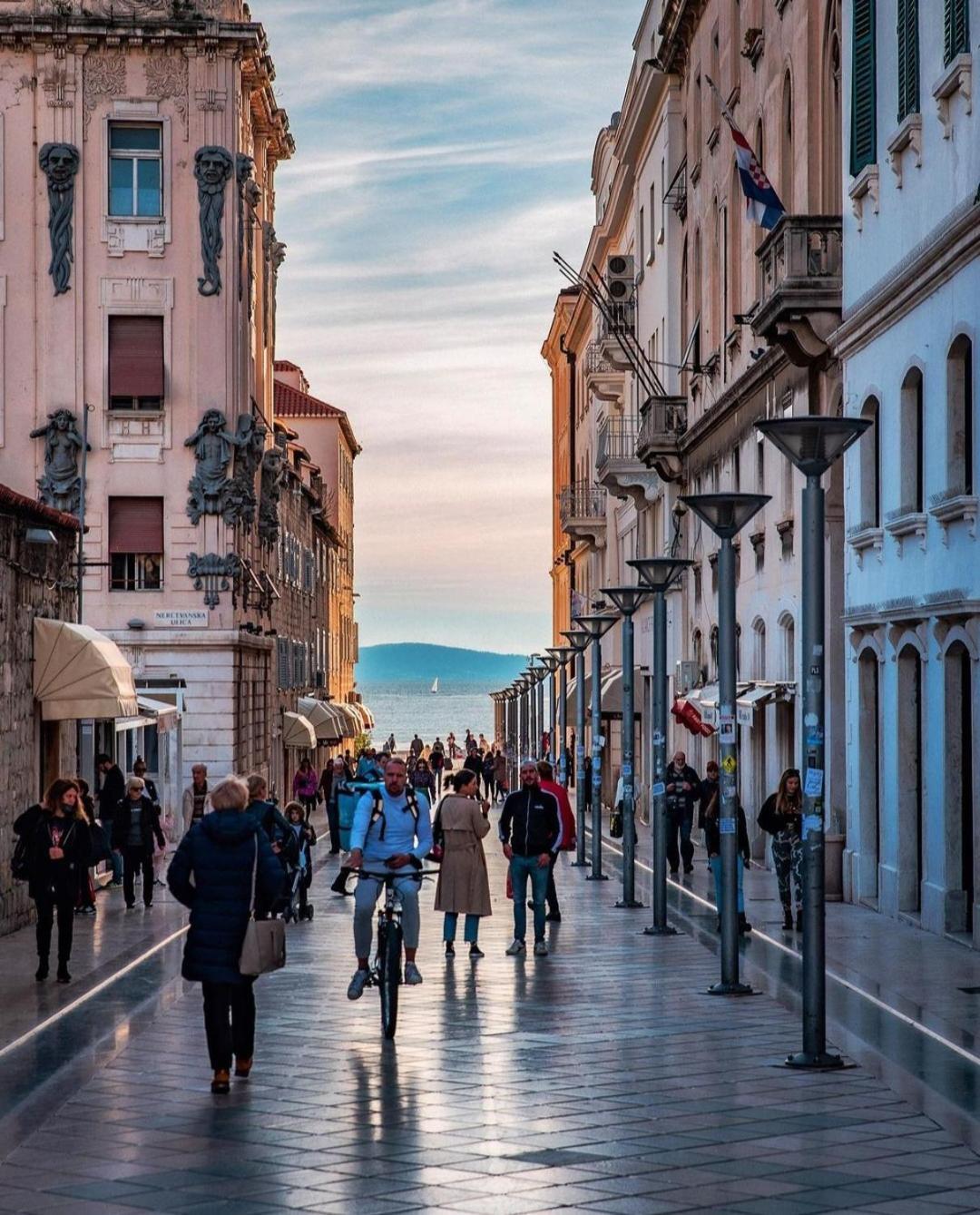 Acomodação com café da manhã  Calma Luxury Split