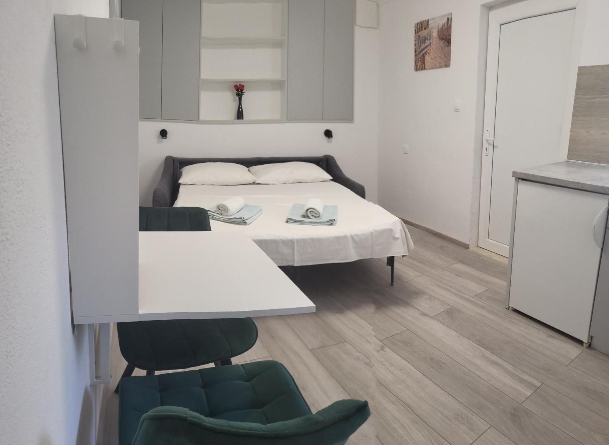 N&n With Free Private Parking Apartment *