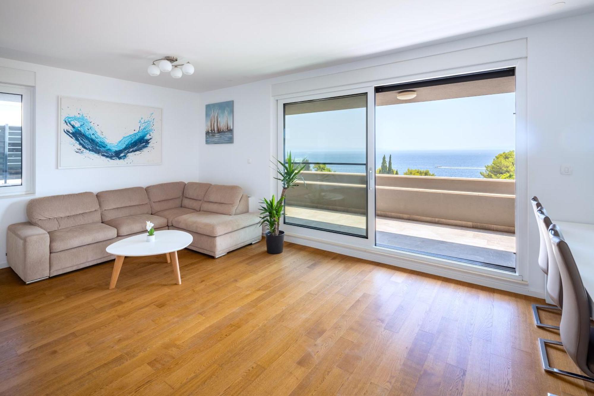 Luxury Bella Vista Holidays @ Kasuni Beach Split