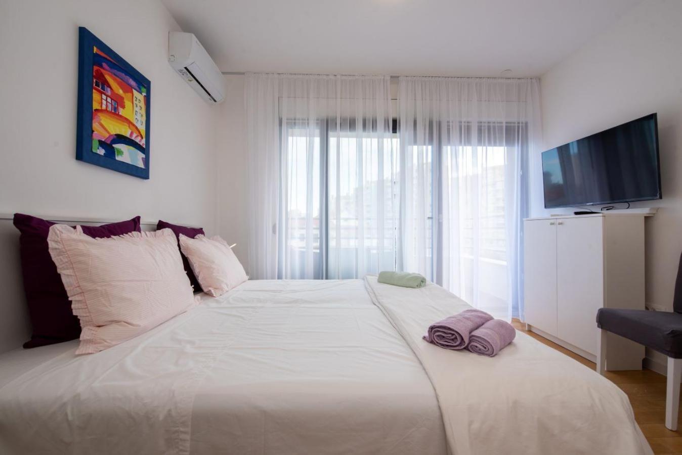 Apartment S'akvarel 6 - New & Modern Studio *