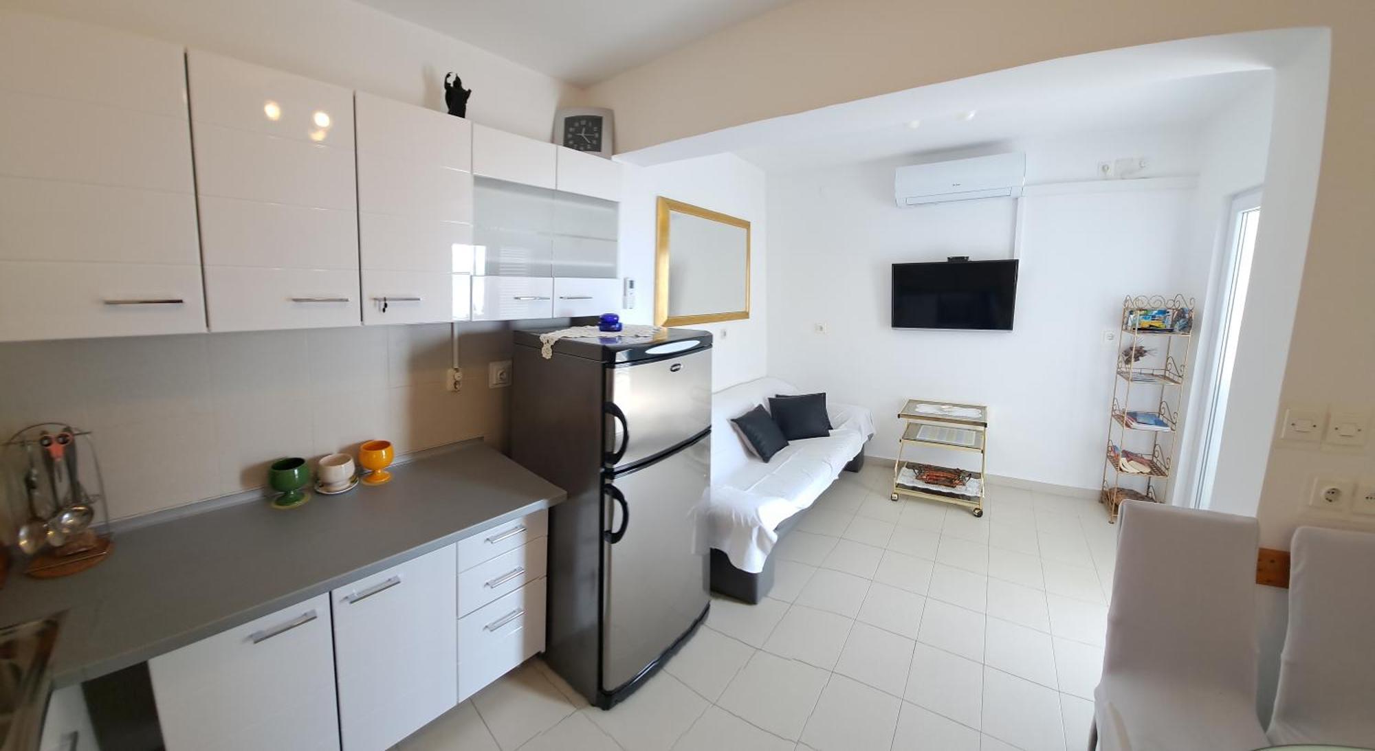 Angie - Marjan Hill Apartment *
