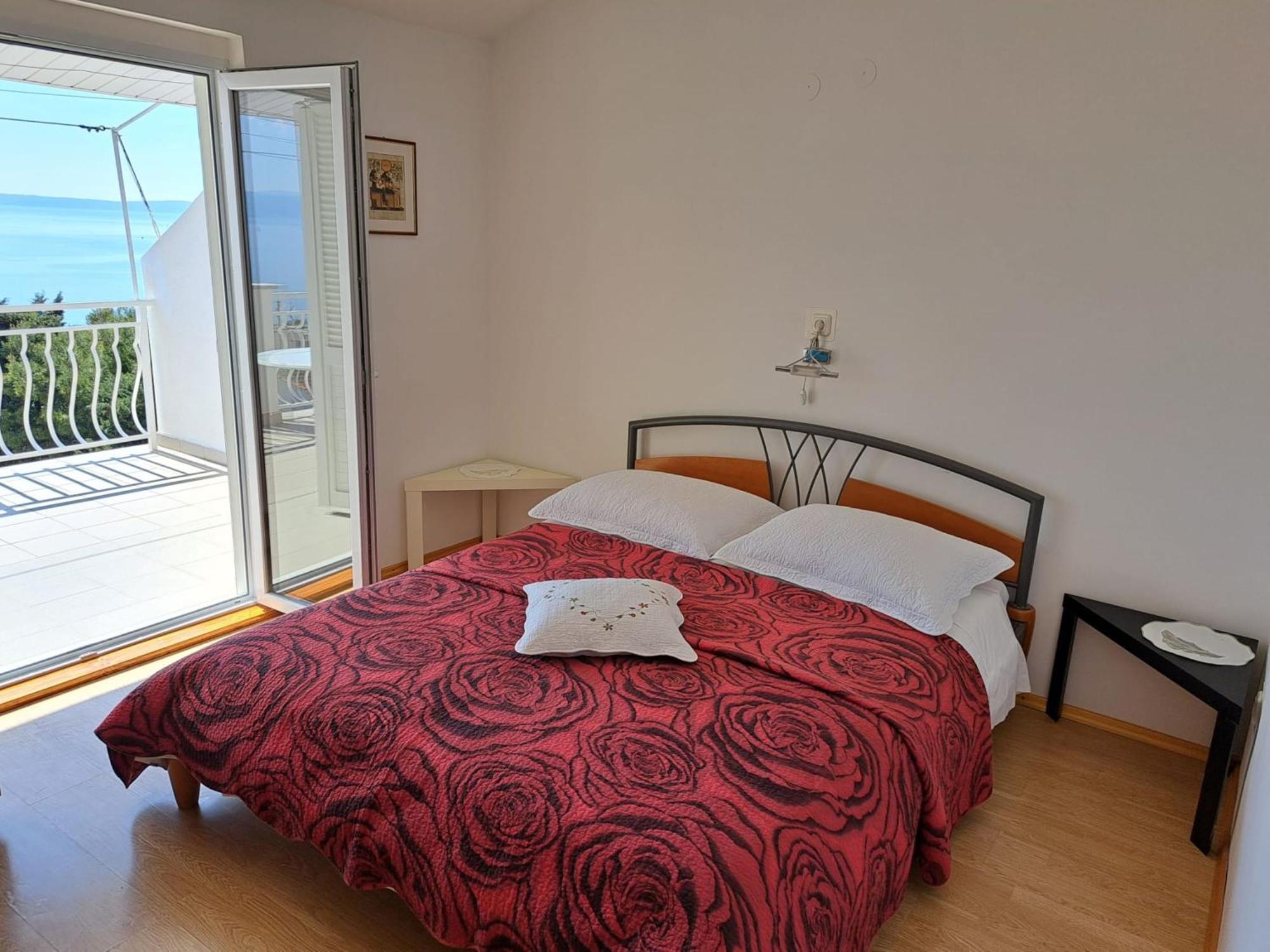Angie - Marjan Hill Apartment