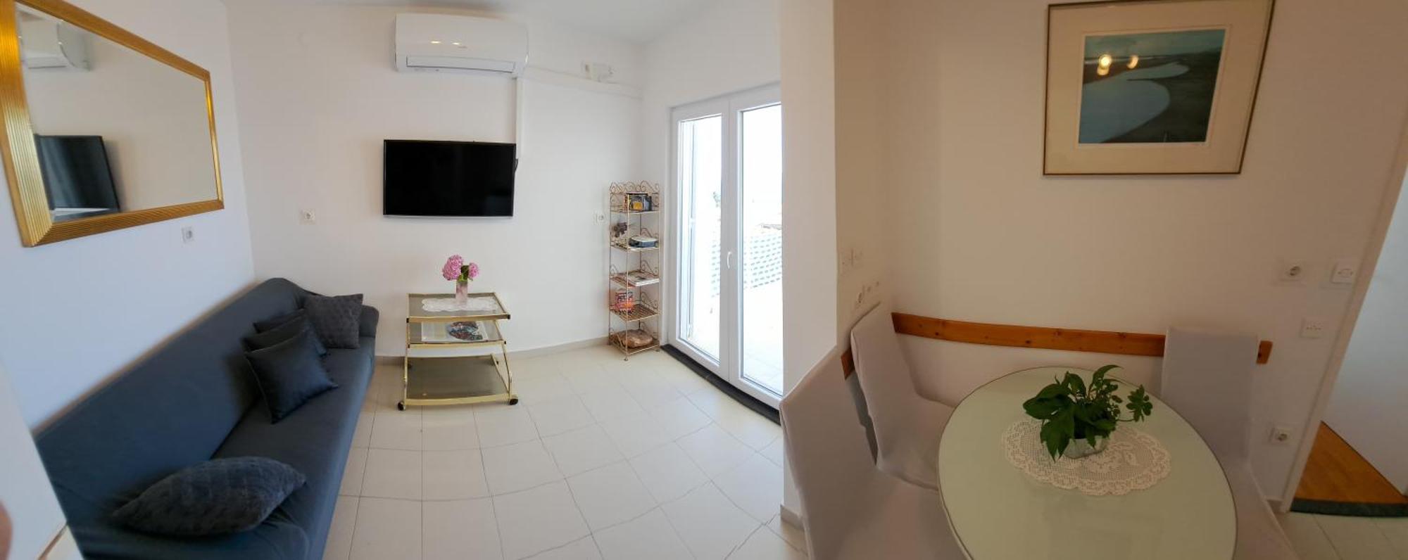 Angie - Marjan Hill Apartment *