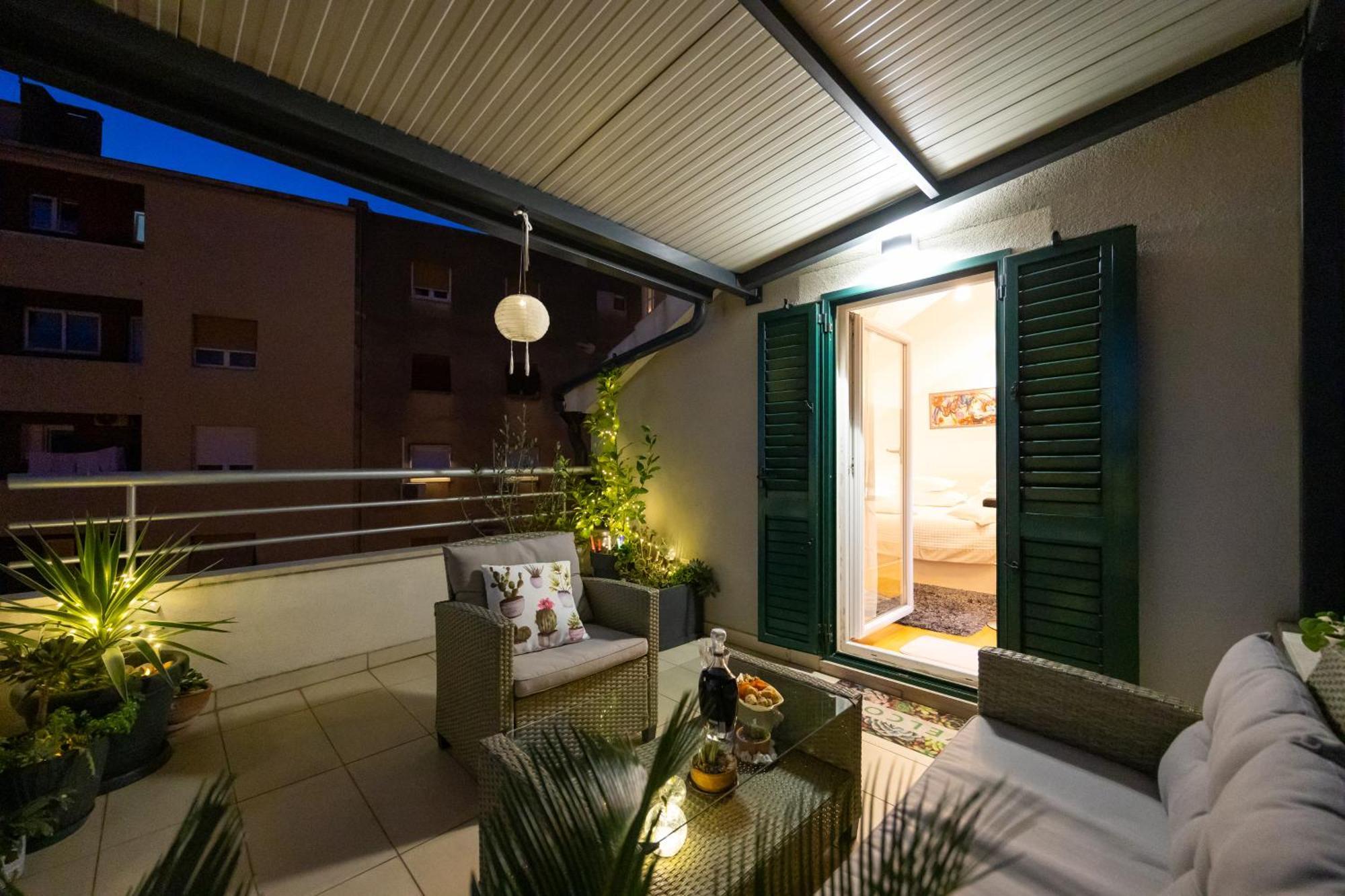 Apartment Dome