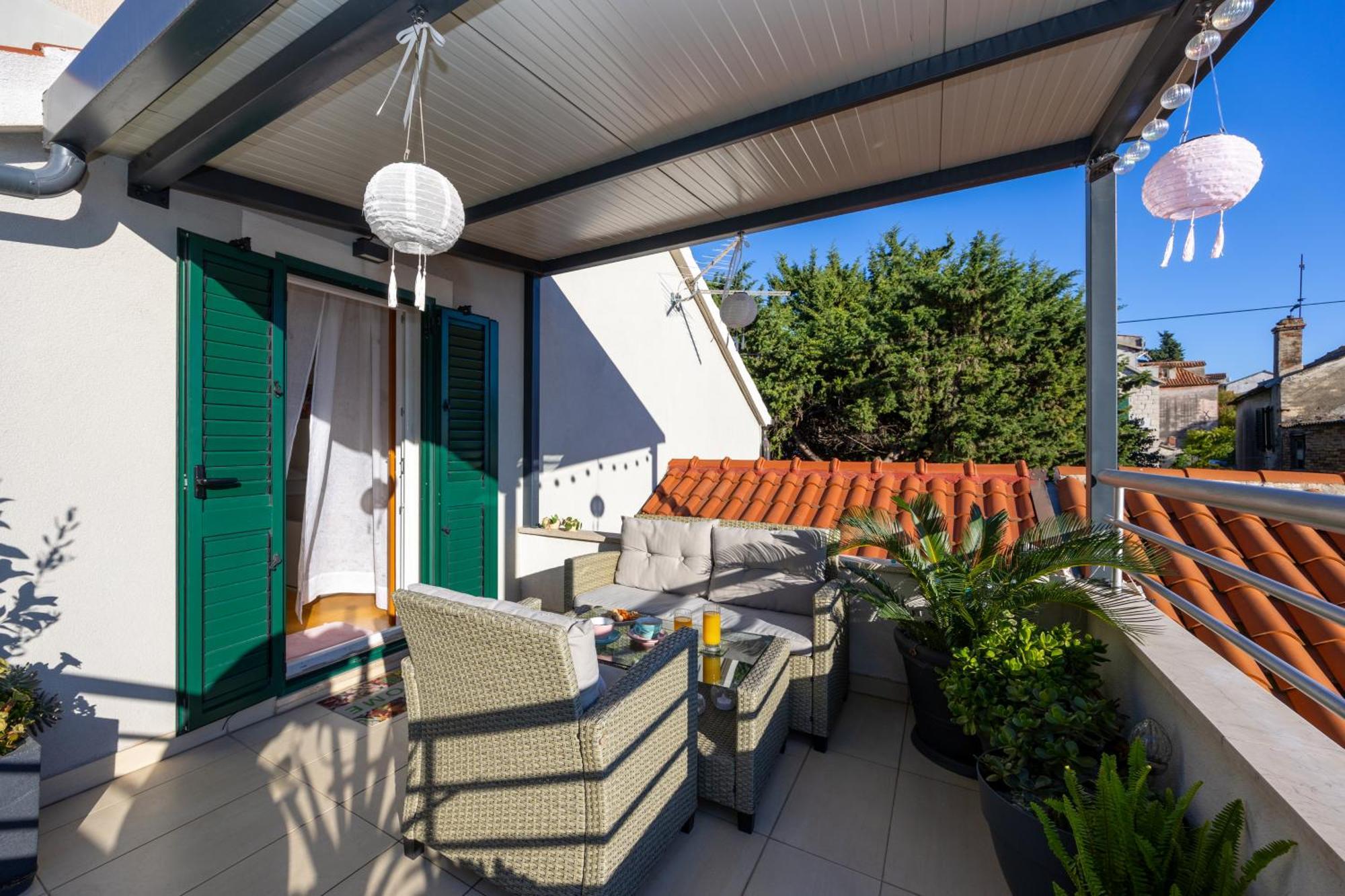 Apartment Dome *