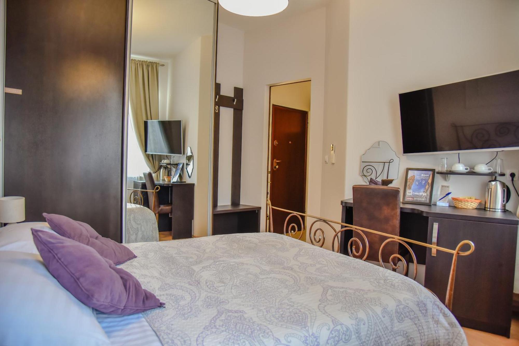 Kastel 1700 3*