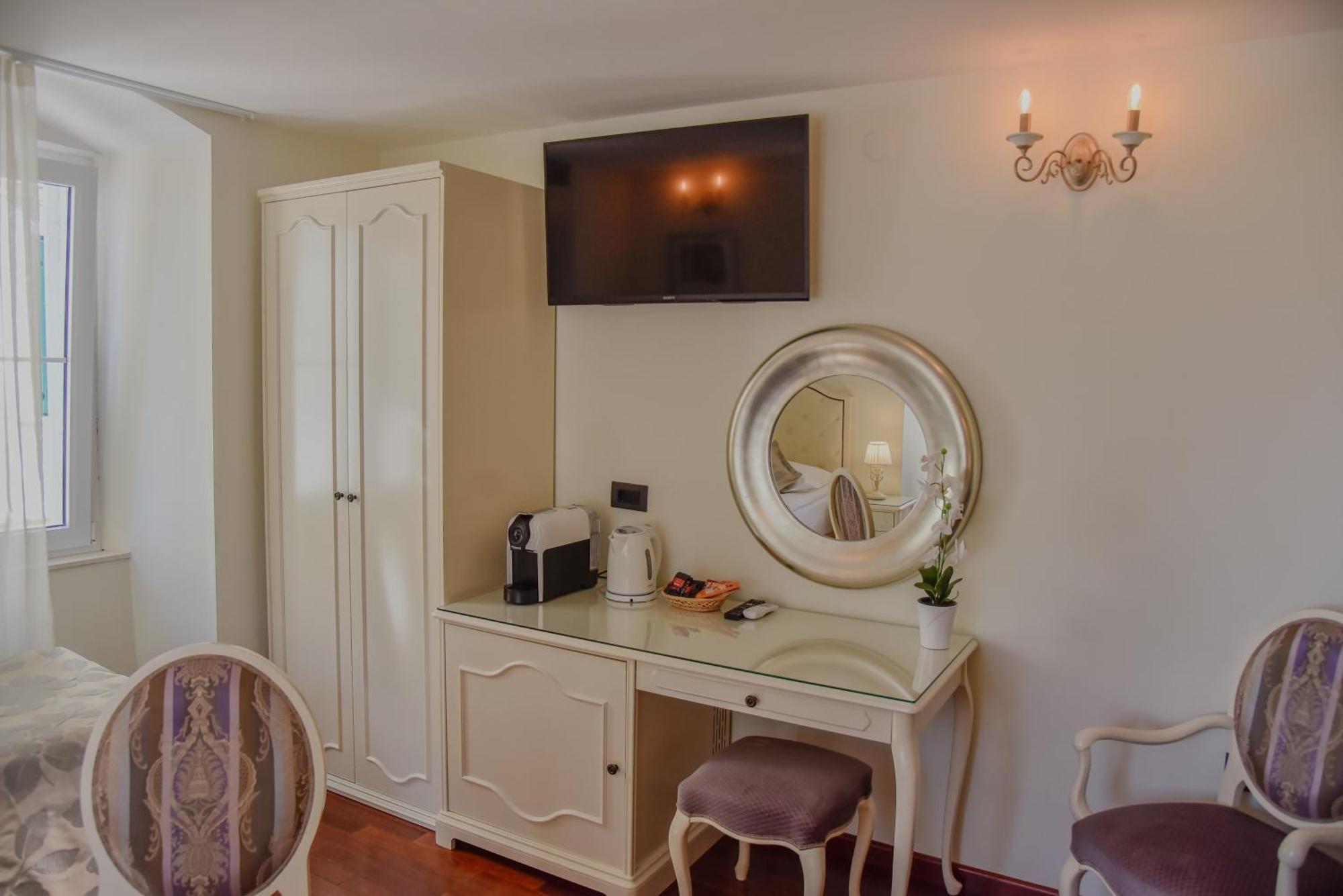 Kastel 1700 Hotel 3*