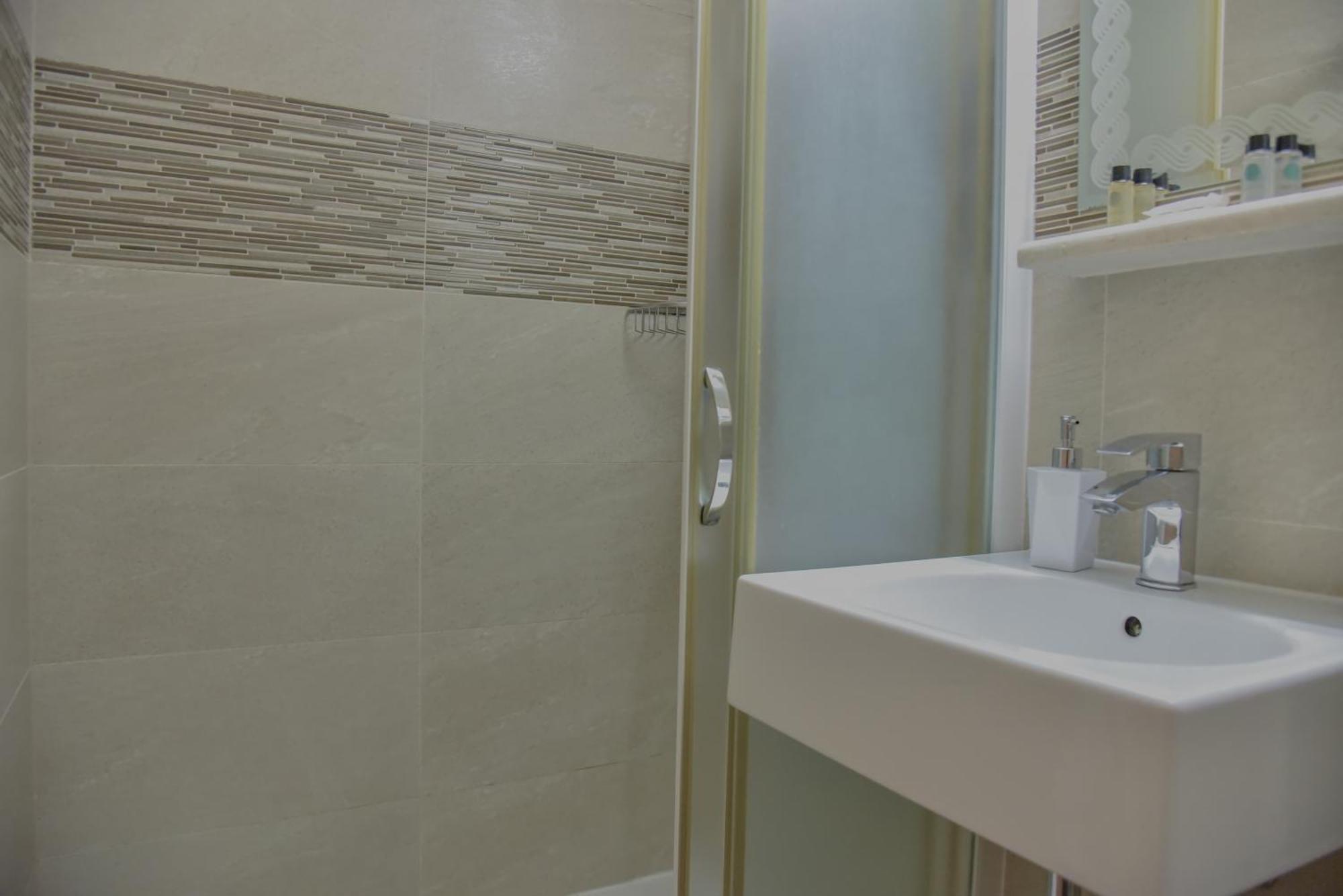 Kastel 1700 3*