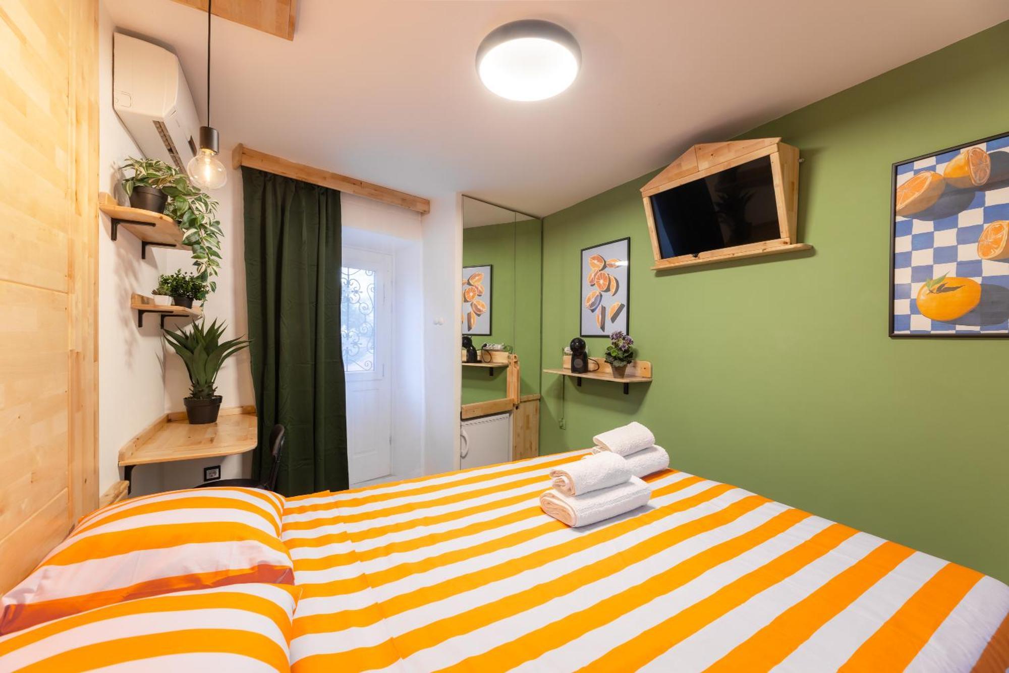 Apartment & Split-two Different Units! *