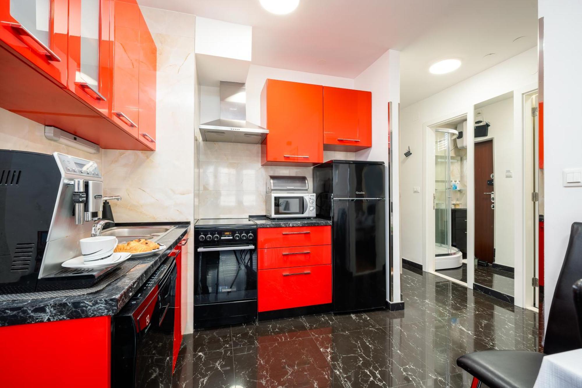 Theater Apartment *