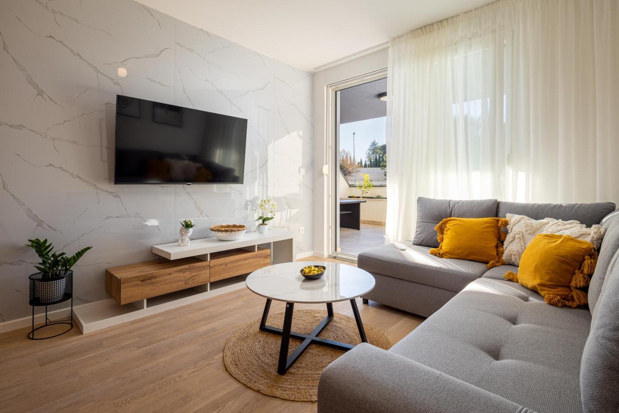 Vedran Apartment *