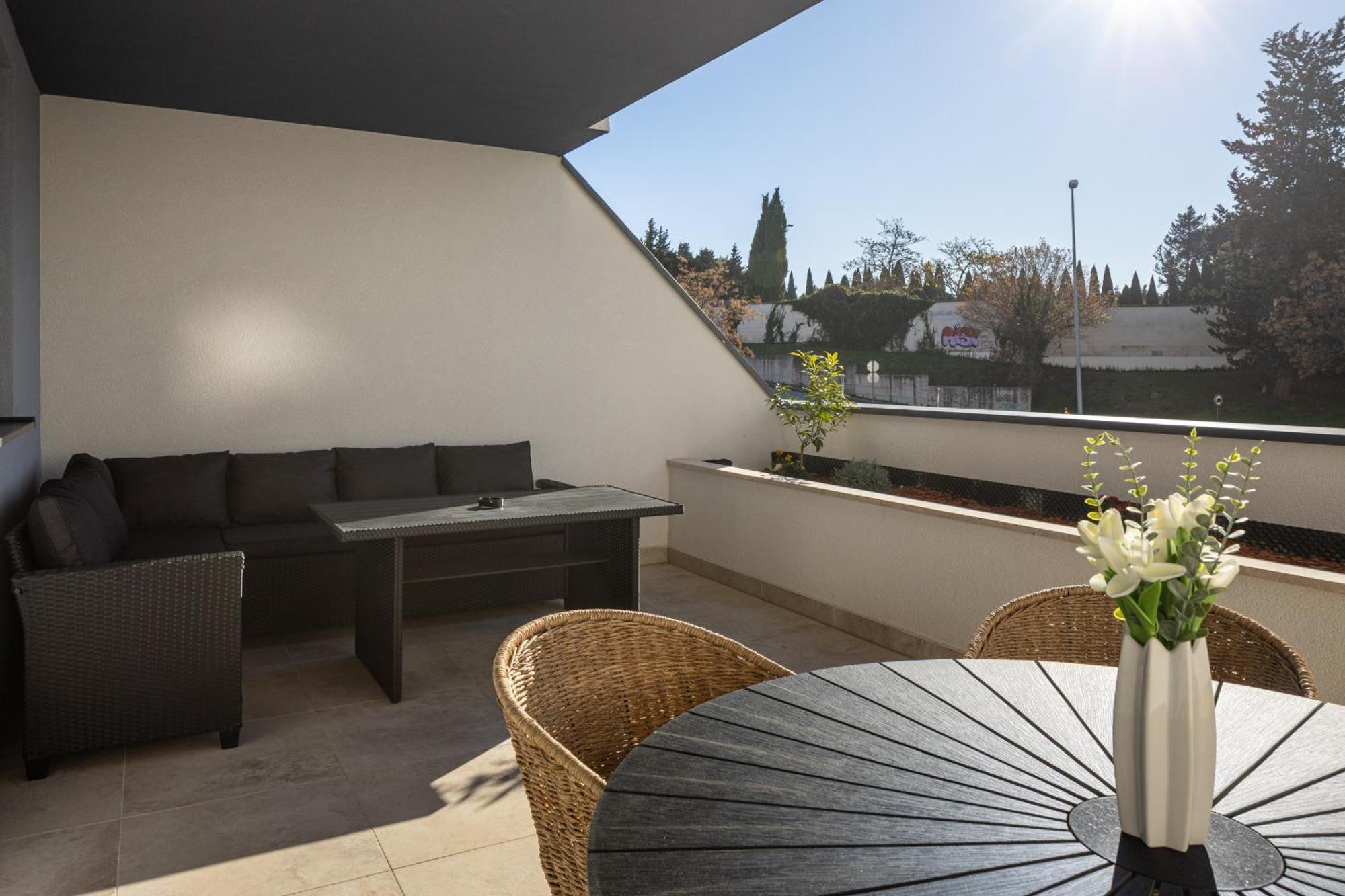 Vedran Apartment *