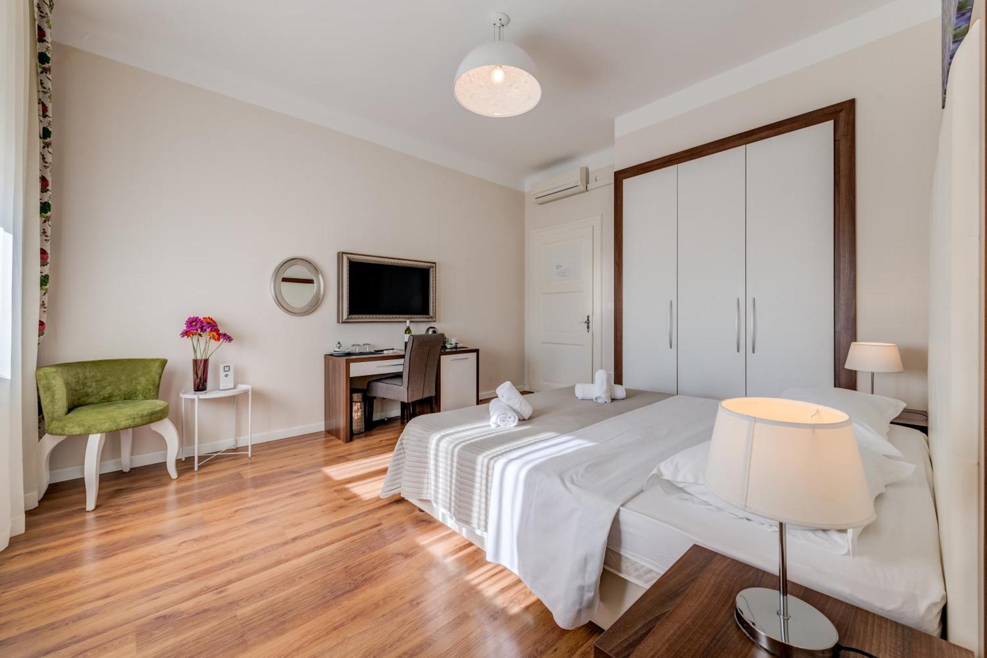 Bastion Luxury Casa de hóspedes 4*