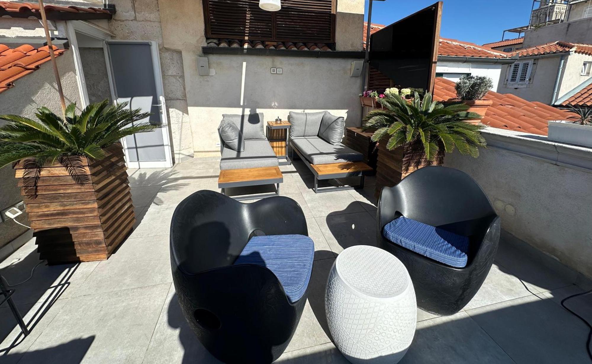 Apartment Riva Luxury Split
