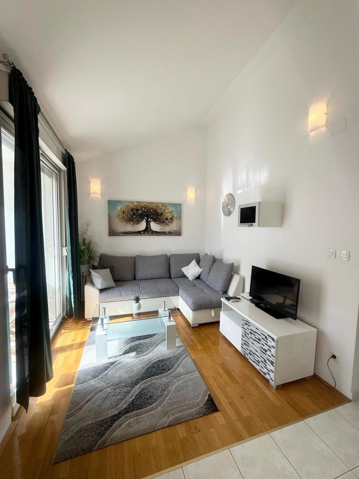 Apartment My Place *