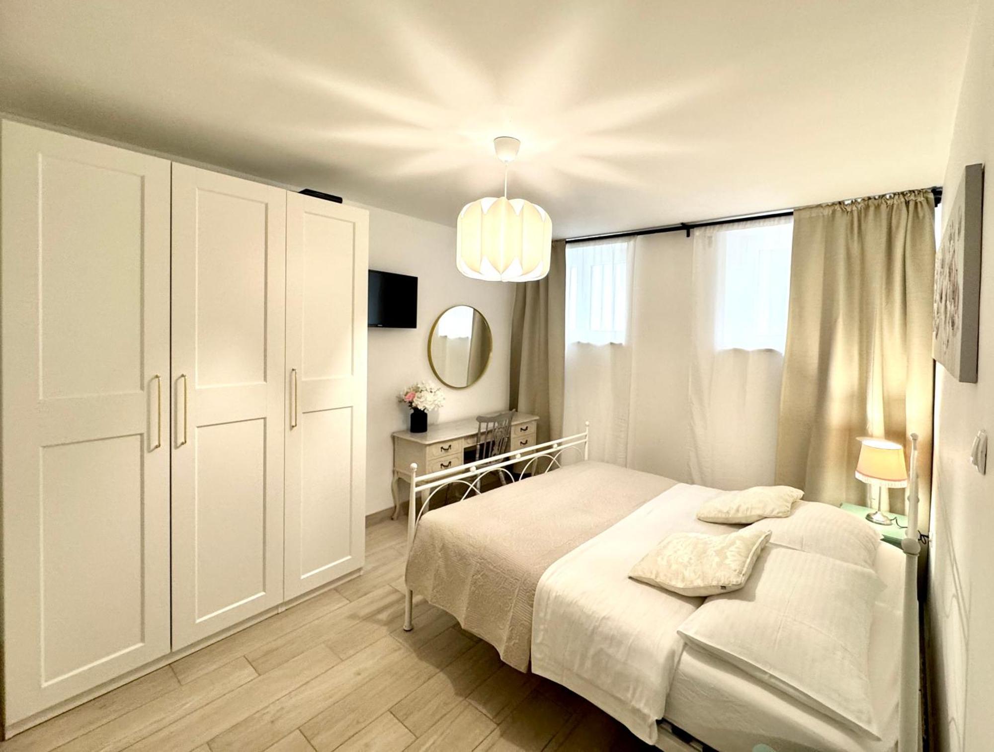 Apartment Charming In Center Split