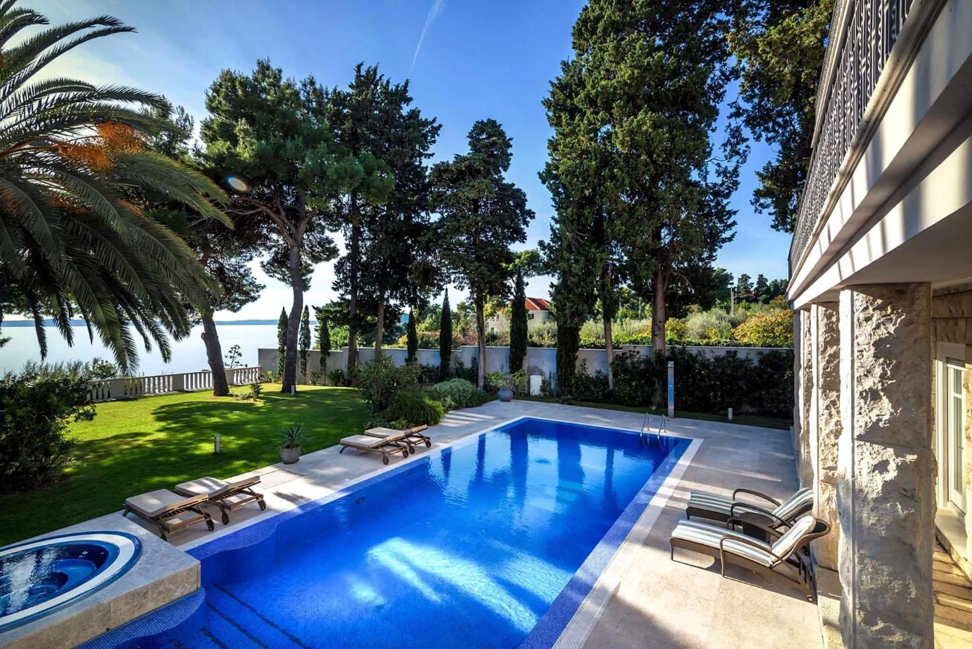 Exclusive Seafront Villa 5 Bedrooms Villa Mestro Outdoor Pool Magical Sea Views Split