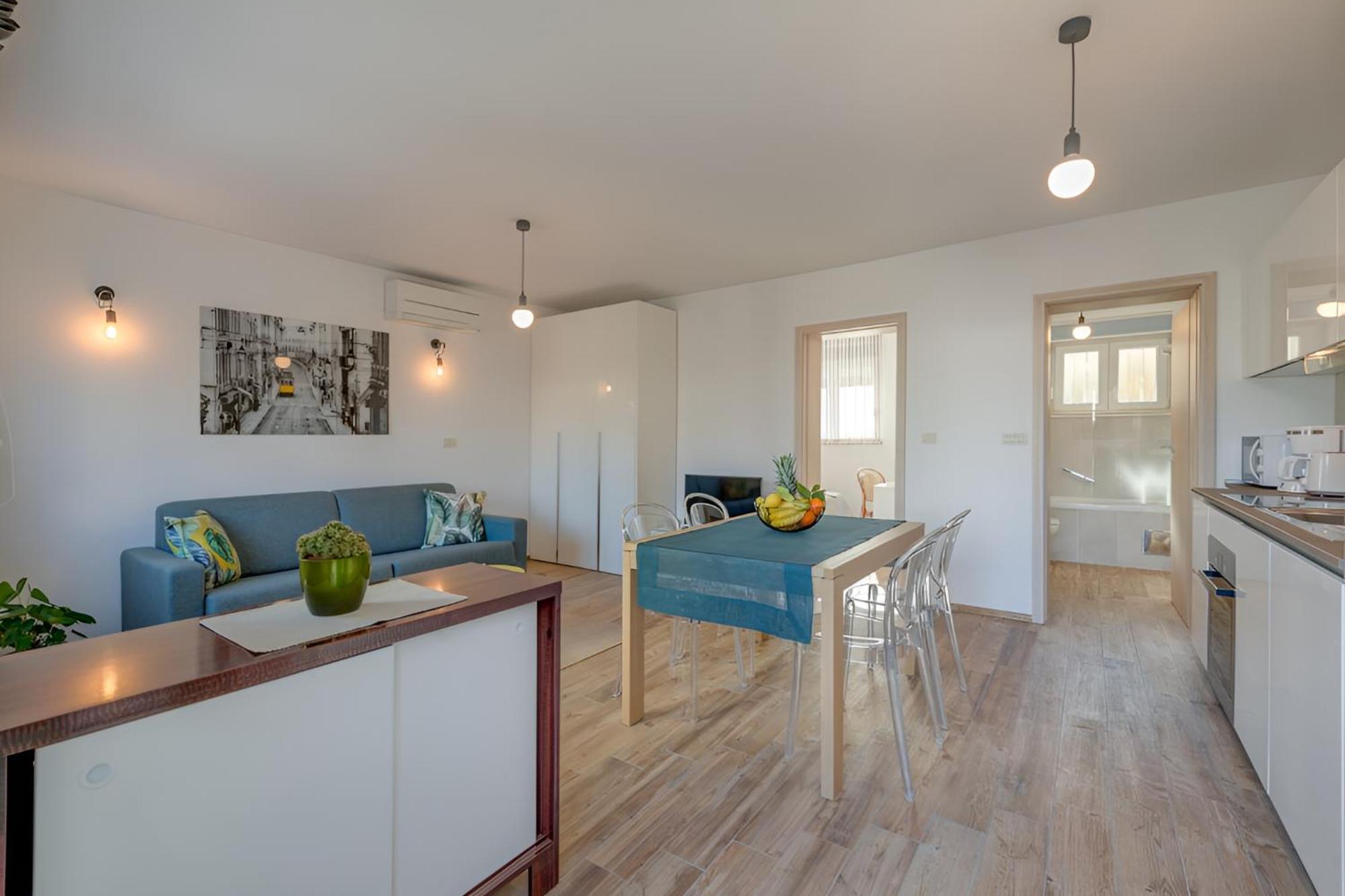 Lct Dreamy Apartment Split