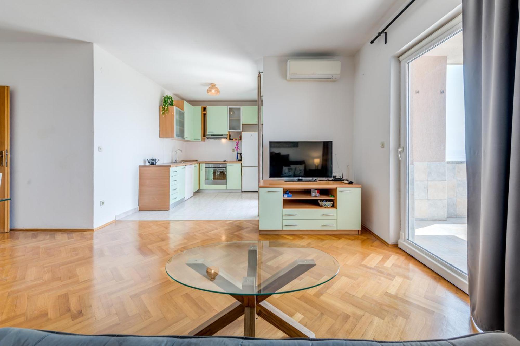 Lo Seaview Haven Apartment