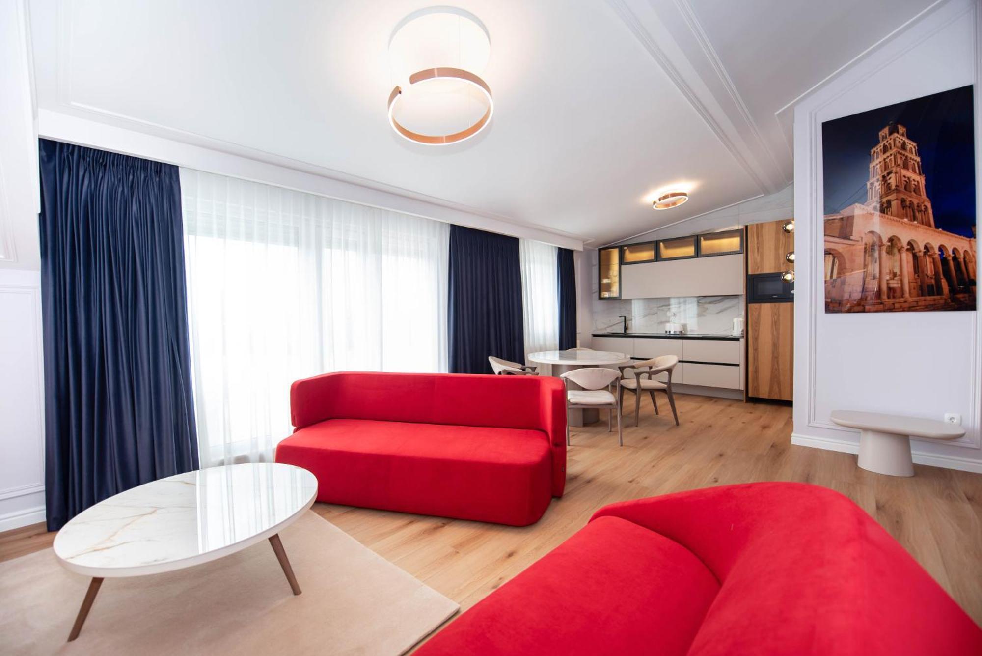 Luxury Apartments Klara Bed & Breakfast 5*