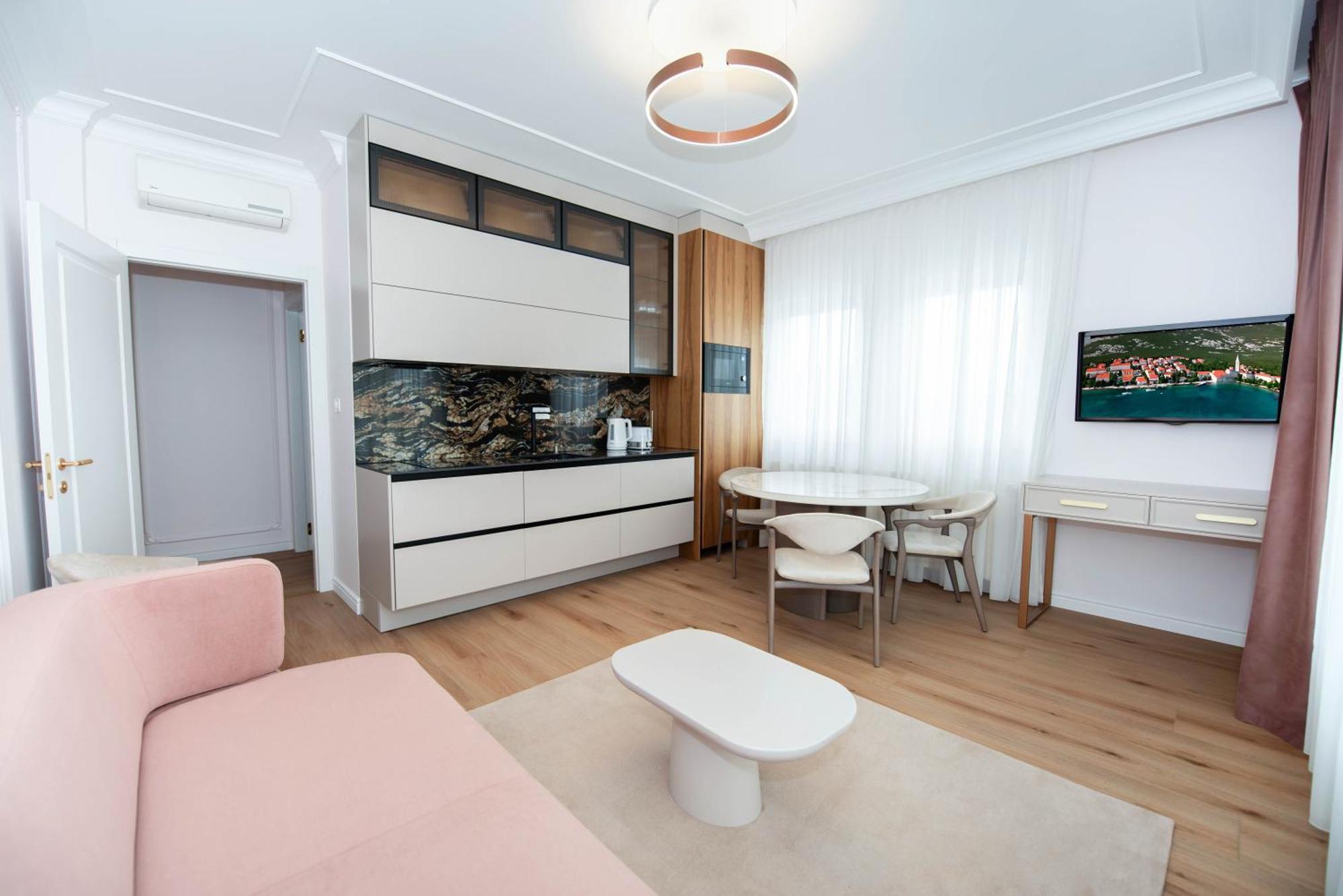 Luxury Apartments Klara Bed & Breakfast Split
