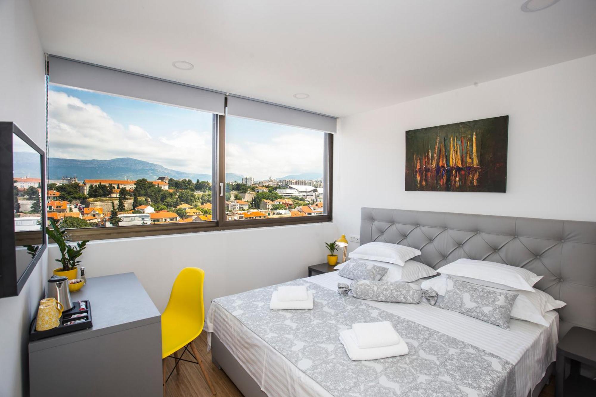 Royal Suites-sky Guest house 4*