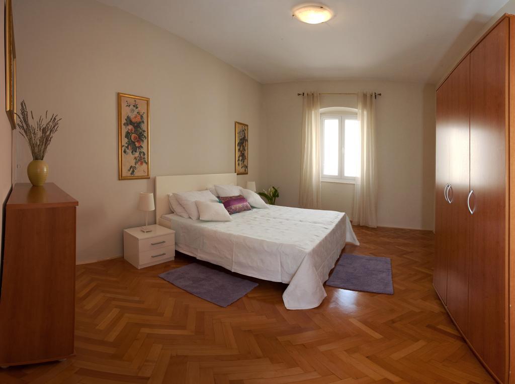 Gianina Apartment