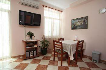 Peric Apartment *
