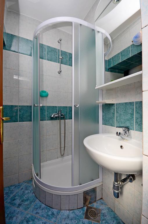 Classy Center Apartment Split