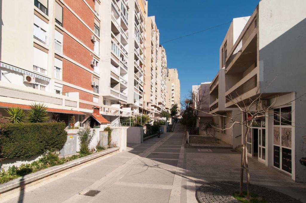 Definis Apartment *