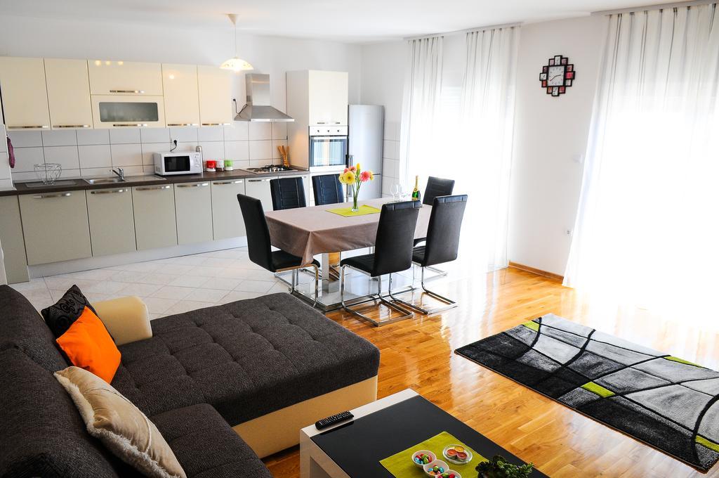 Rajic Appartement *