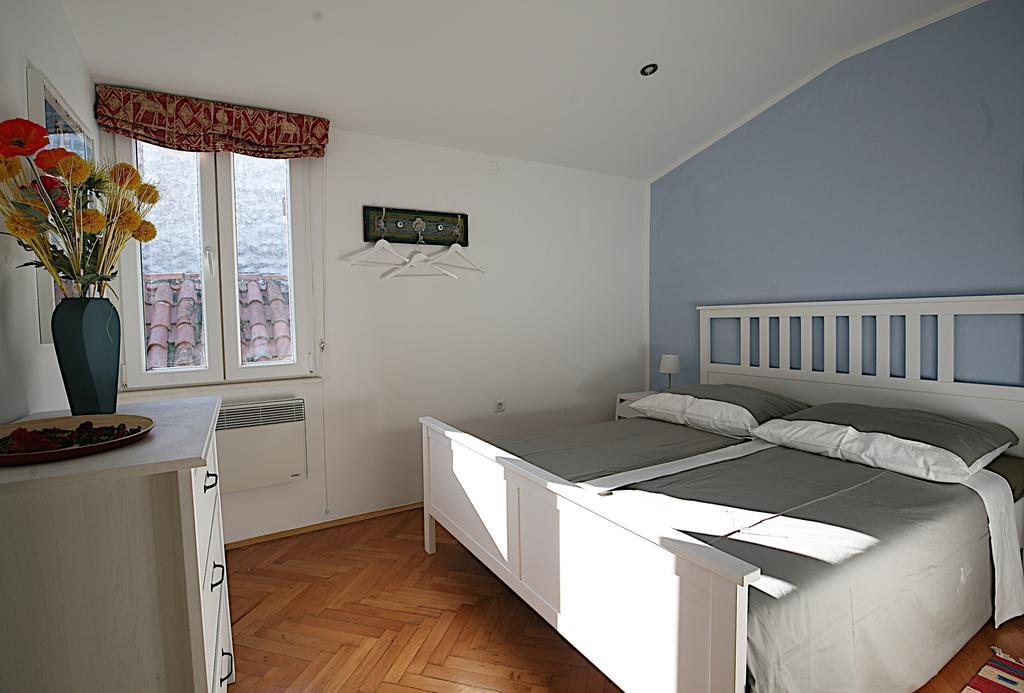 Bene 21 Apartment Split