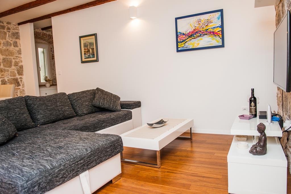 Guest house Kokolo Town House