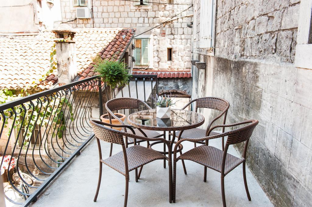 Kokolo Town House