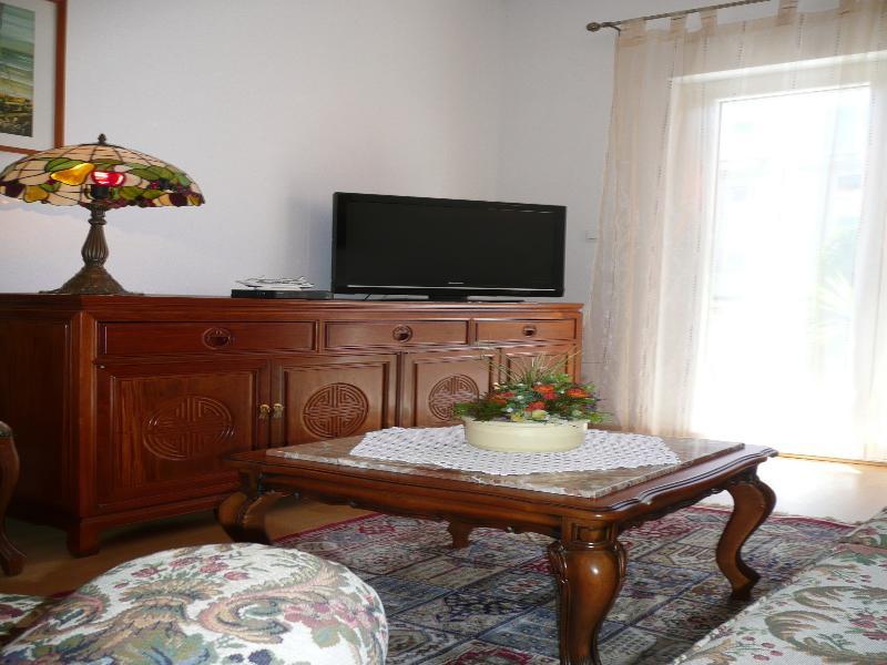 Sanjin Hotel 3*