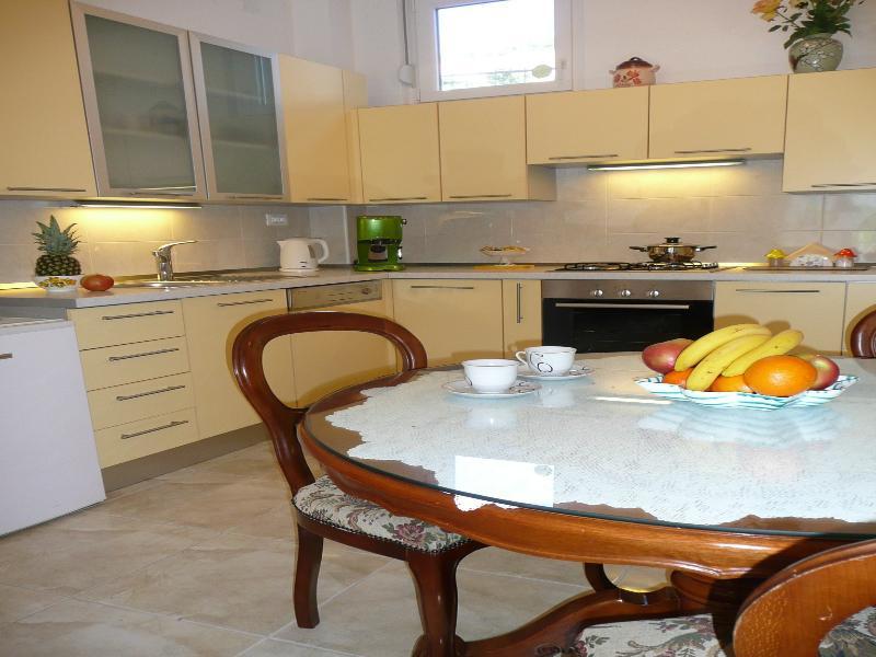 Sanjin Hotel Split