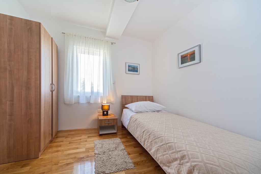 The View Apartment Split