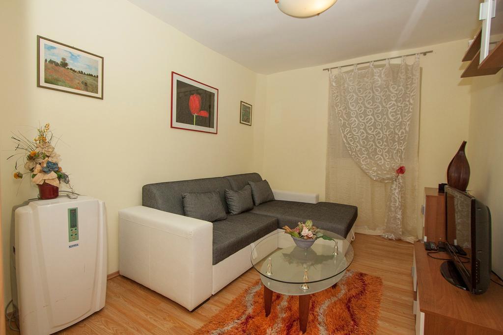 Apartment Vestibul *