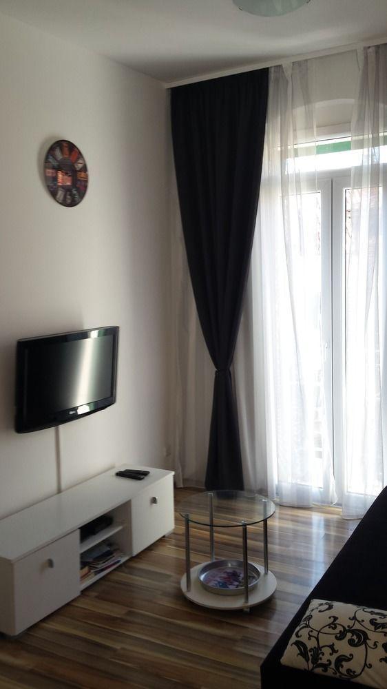 Central Old Town Guest house