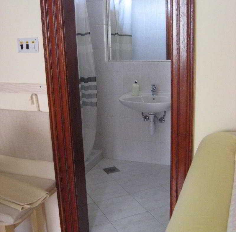 Hotel Cecilija 2*