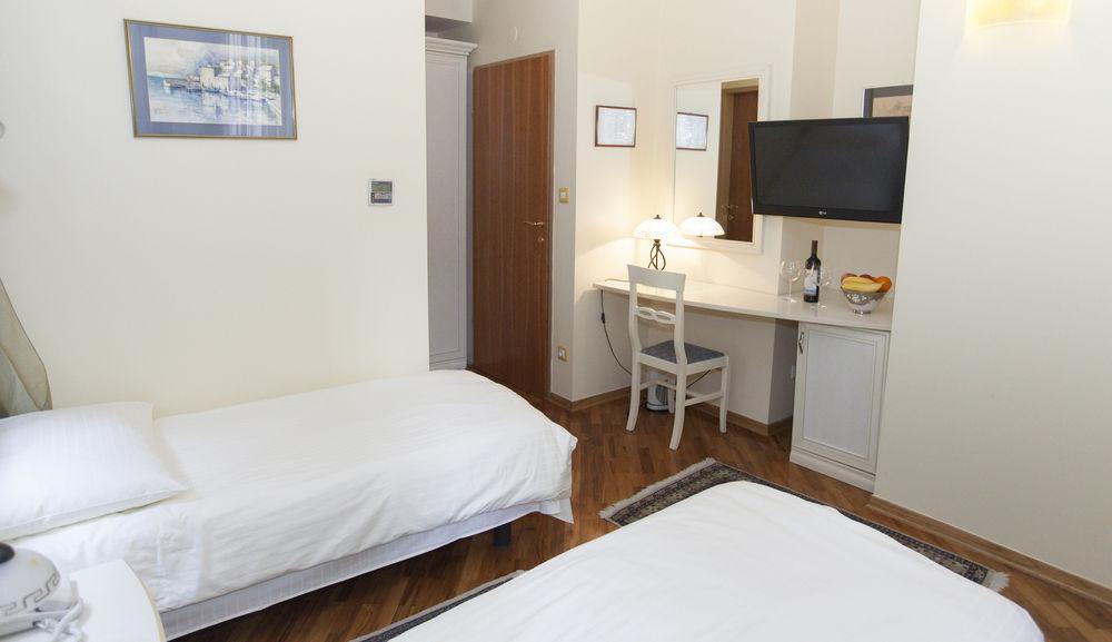 Peristil Hotel 3*